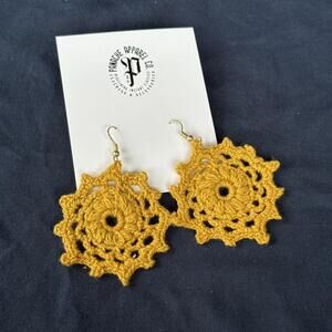 NWT PANACHE CO. Crochet Mustard Yellow‎ Earrings Floral Doily Snowflake
